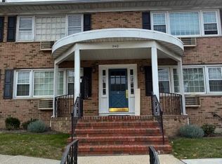 240 S Broadway APT 4D, Tarrytown, NY 10591