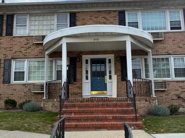 240 S Broadway APT 4D