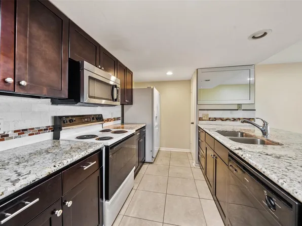 15575 Marina Dr Unit 123A, Montgomery, TX 77356