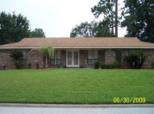 7065 Holiday Hill Ct, Jacksonville, FL 32216