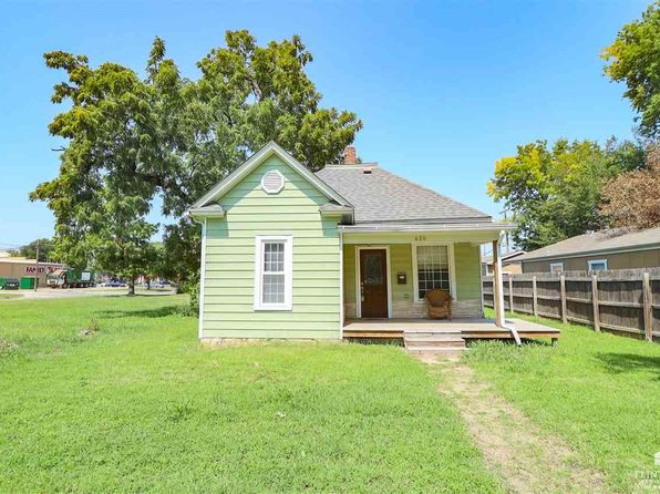 436 W 5th St, Junction City, KS 66441