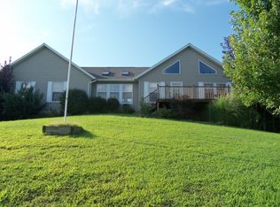 14436 Hillcrest Ln, Rushville, IL 62681