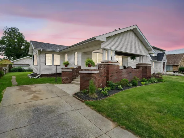 201 Miami Club Dr, Mishawaka, IN 46544