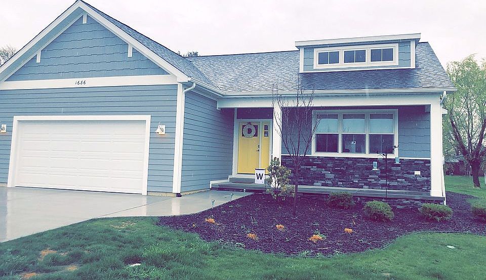 1st image of 1686 Eagle Crest Dr