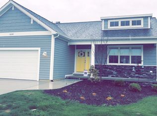 1686 Eagle Crest Dr, Baroda, MI 49101