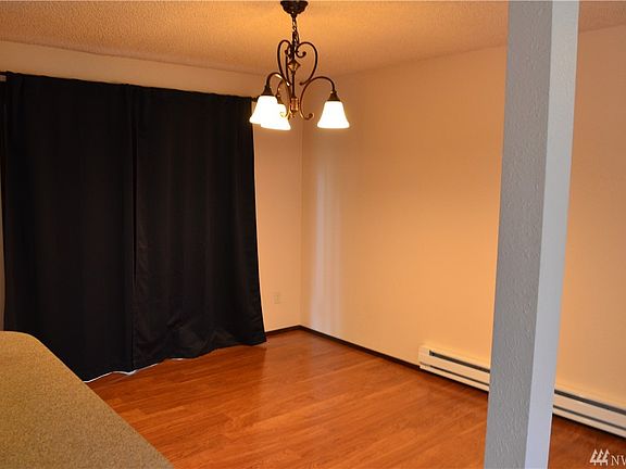 4th image of 52 Acreage Ln