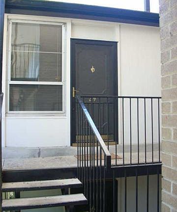 2nd image of 3831 W End Ave #C24