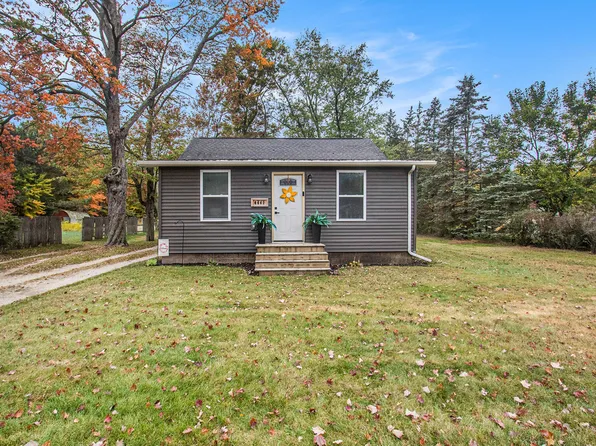 4441 S Sheridan Dr, Muskegon, MI 49444