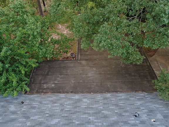 5th image of 2694 Beechwood Ave