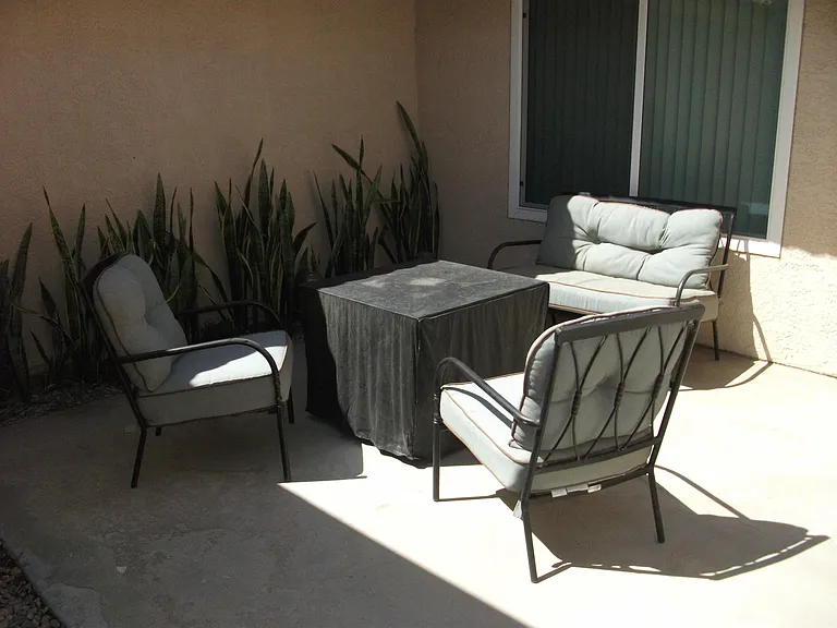 49225 Eisenhower Dr #49225 — Photo 8