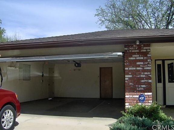 3rd image of 25966 Casa Loma Ct