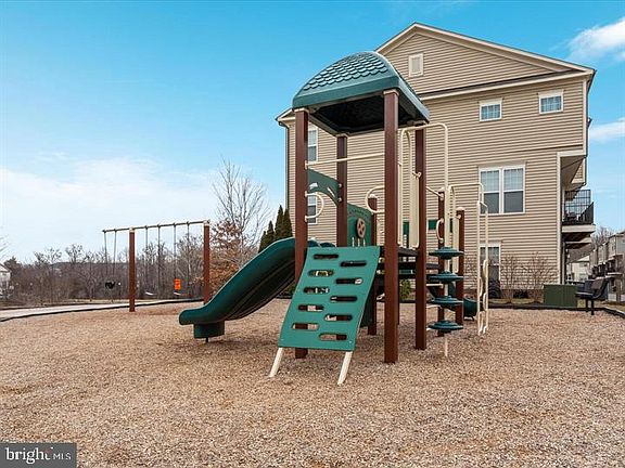 3rd image of 9087 Connor House Rd