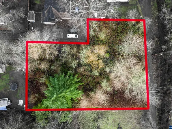 1980 22nd Ave, Sweet Home, OR 97386