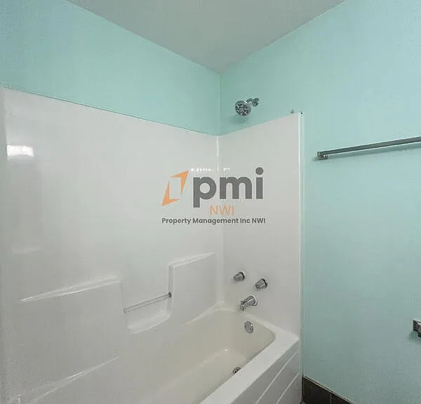 2353-2355 Hickory St #2353 HICKORY ST — Photo 10