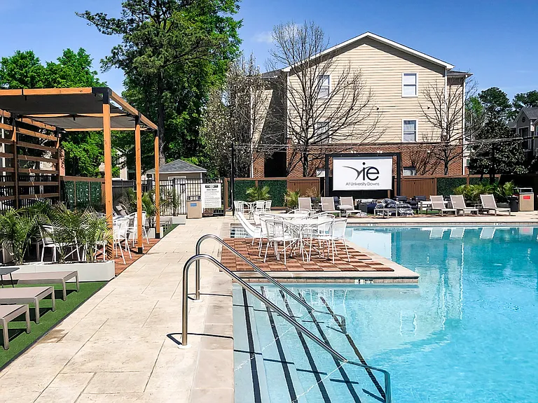 2 Luxurious Pools | Vie at University Downs