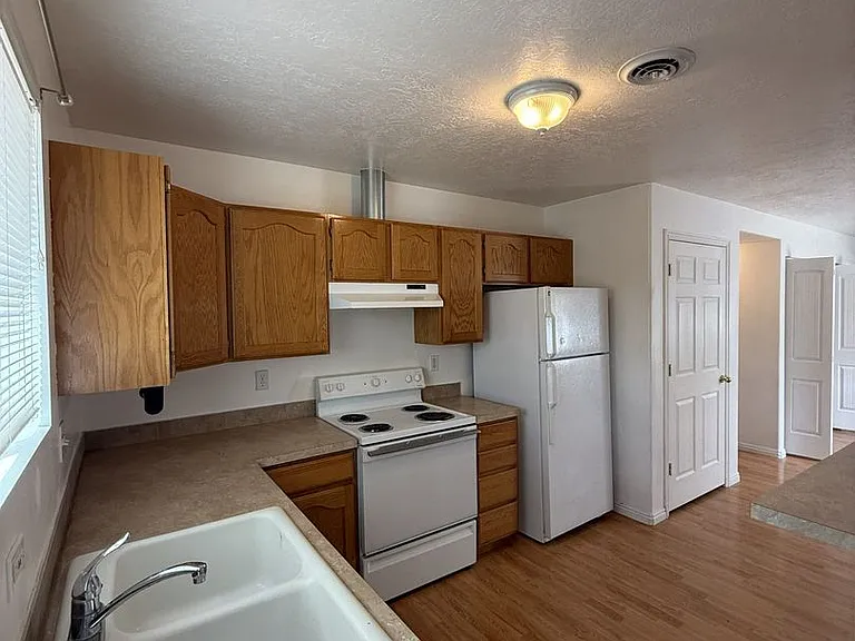 345 Randolph Ave #1 — Photo 11