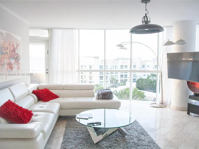 6301 Collins Ave #807 — Photo 28