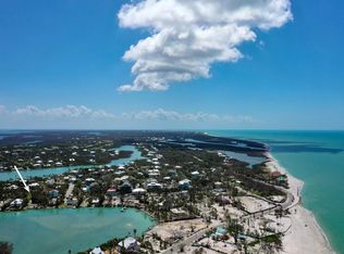 2562 Coconut Dr, Sanibel, FL 33957
