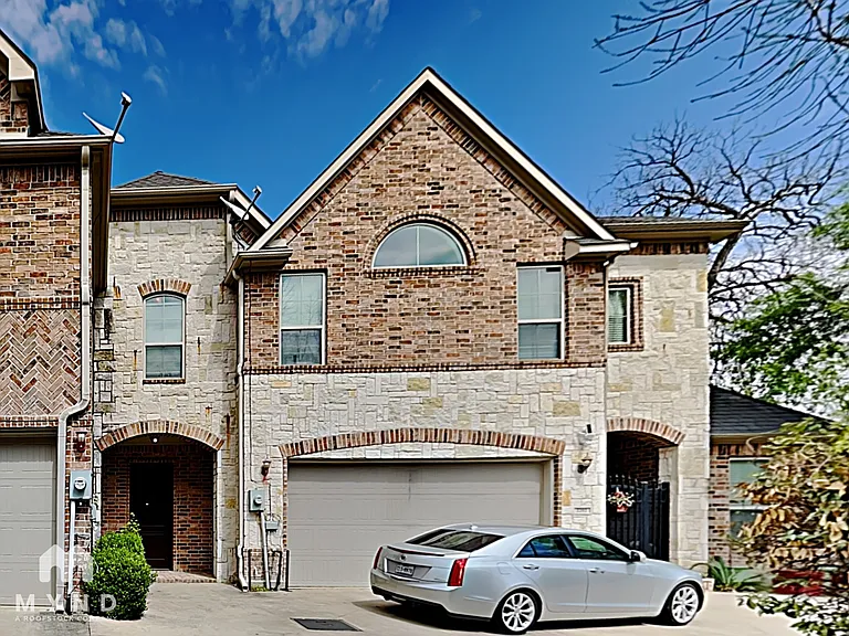 2204 Apollonia Ln — Photo 1