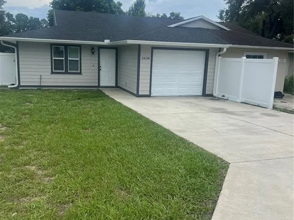 2438 Centennial Blvd, Leesburg, FL 34748