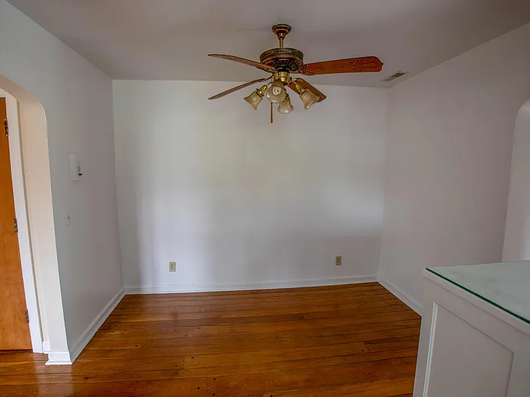 1298 Cryer Ave #2 — Photo 12