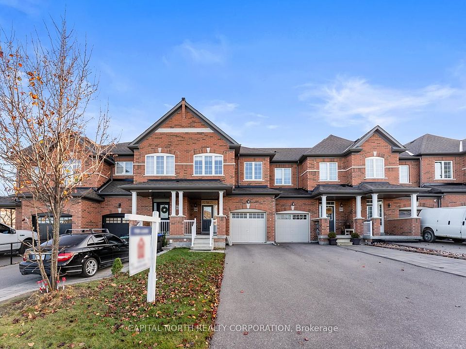 1st image of 84 Fortis Cres