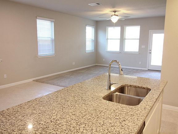 5th image of 109 McFarland St