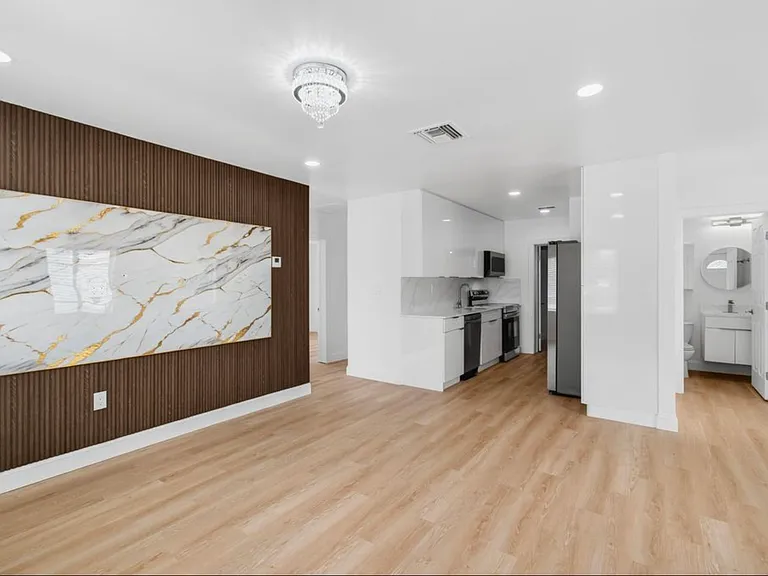 608 Fairfax Rd — Photo 18