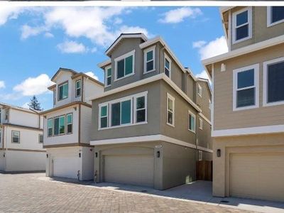 200 W Rincon Ave, Campbell, CA, 95008