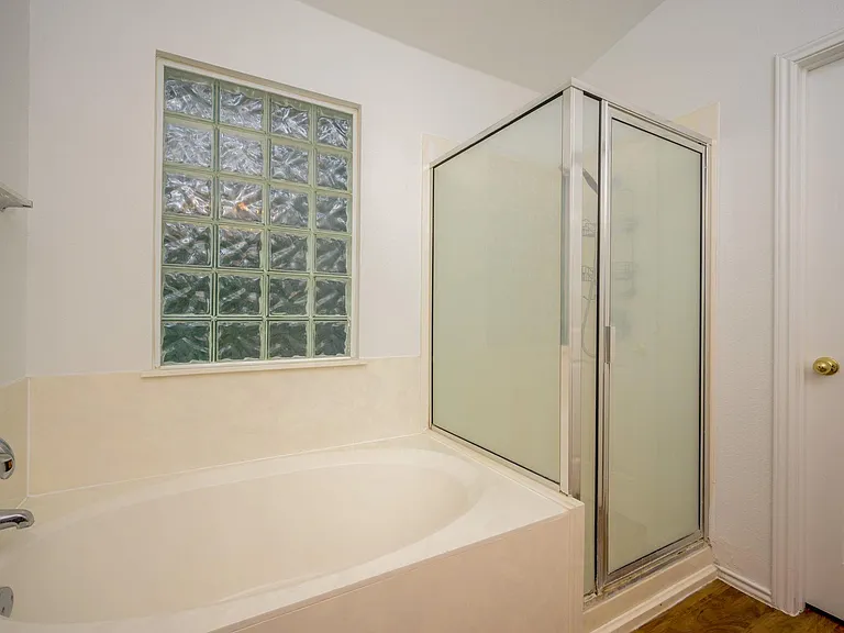 1112 Sundrop Pl — Photo 17