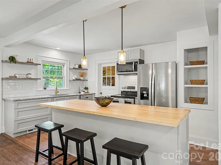 127 Cedar Dr NW — Photo 11