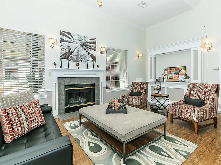 Leasing Office at 89 East