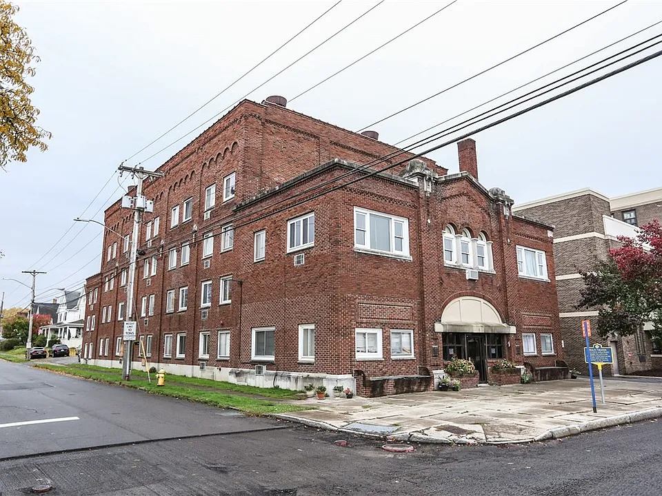 400 Main St #B12
