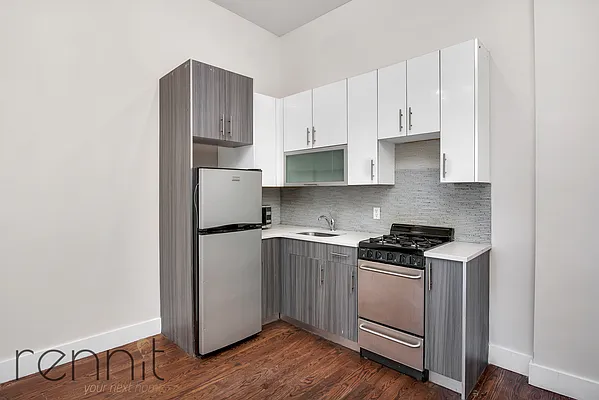 Rented by Rennit Inc. | media 18