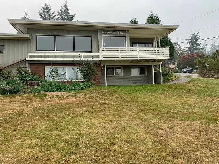 Undine St — Photo 1