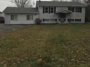 346 S Maple Island Rd, Muskegon, MI 49442