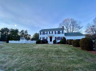8 Notch Rd, Walpole, MA 02081