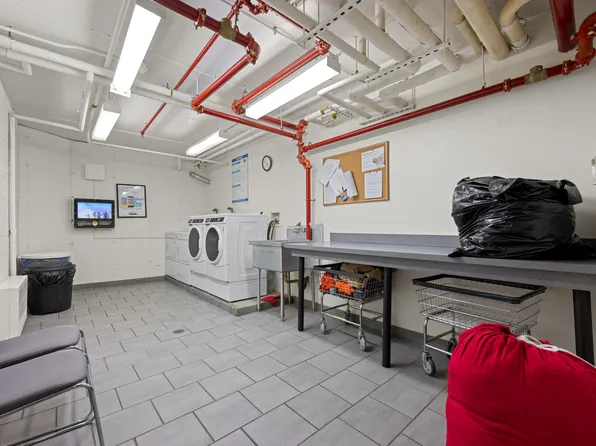 1814 Saint Johns Place image 17 of 26