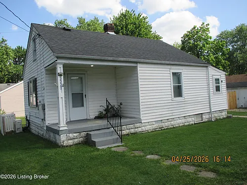 2220 Parkwood Rd Photo 1