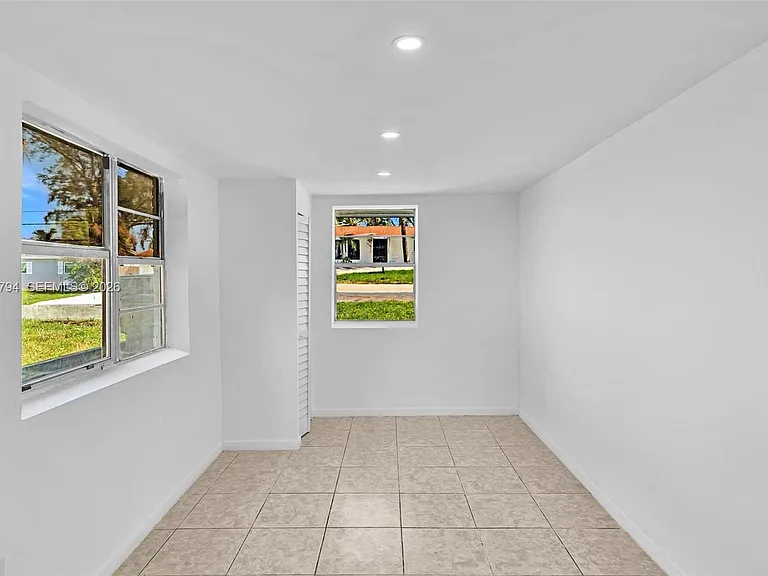 4156 SW 49th Ct — Photo 13