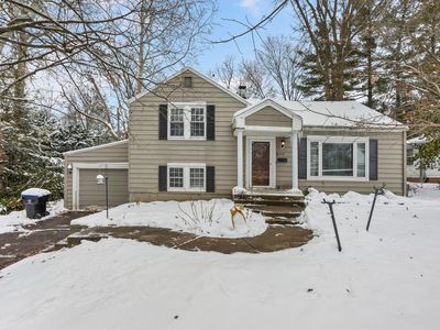 1233 E Jefferson St, Bloomington, IL, 61701