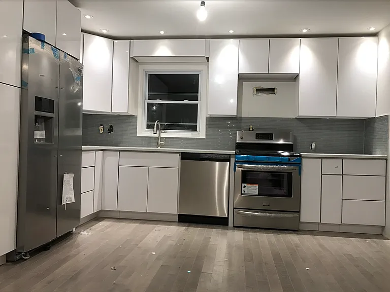 71 Orchard St — Photo 1