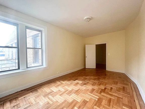 3rd image of 671 W 193rd St APT 4C