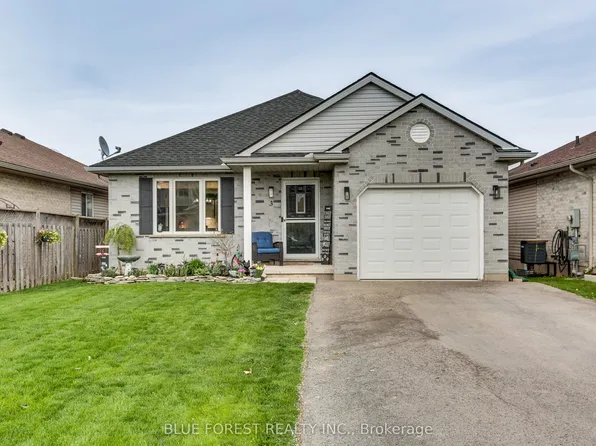 3 Meadowvale Dr, Saint Thomas, ON N5P 4P1