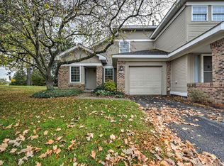 6659 Fireside Ct, West Bloomfield, MI