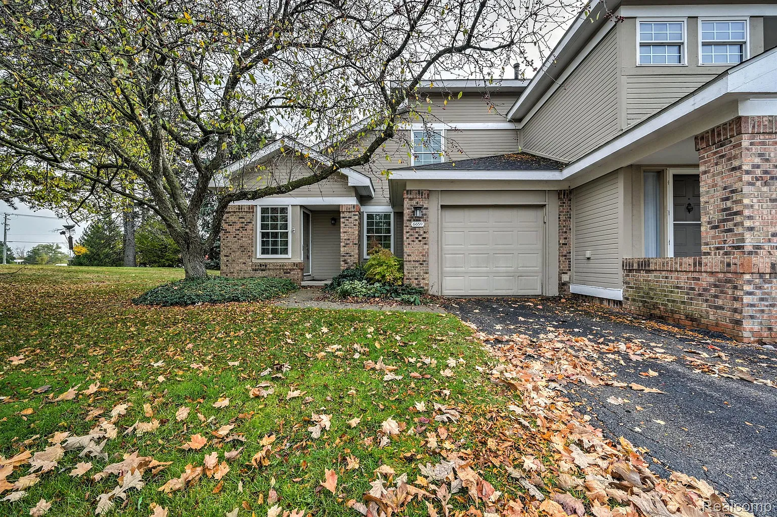 6659 Fireside Ct photo 1