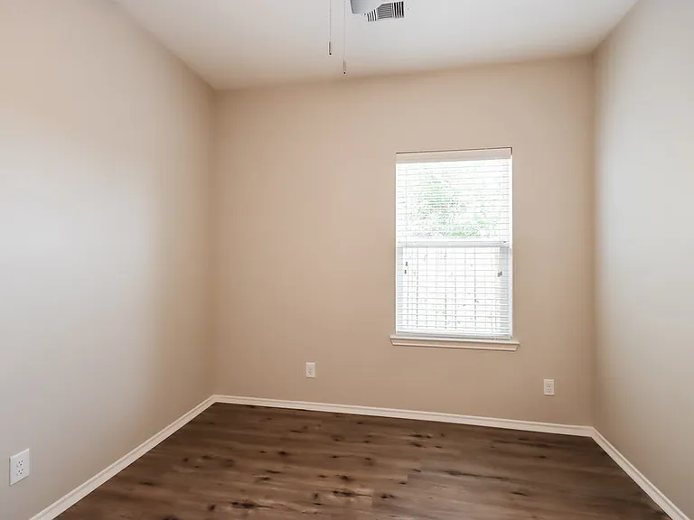 7003 Orchid St — Photo 13