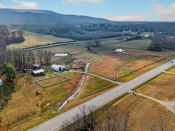 4th image of 1680 Harrison Ferry Rd