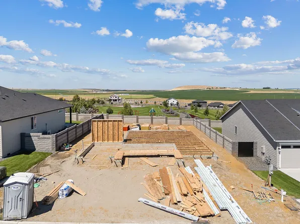 7974 Lennox St, West Richland, WA 99353
