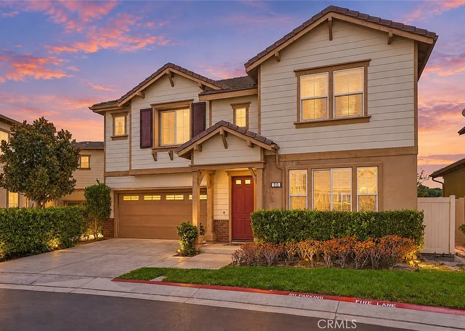 212 Summit Vis